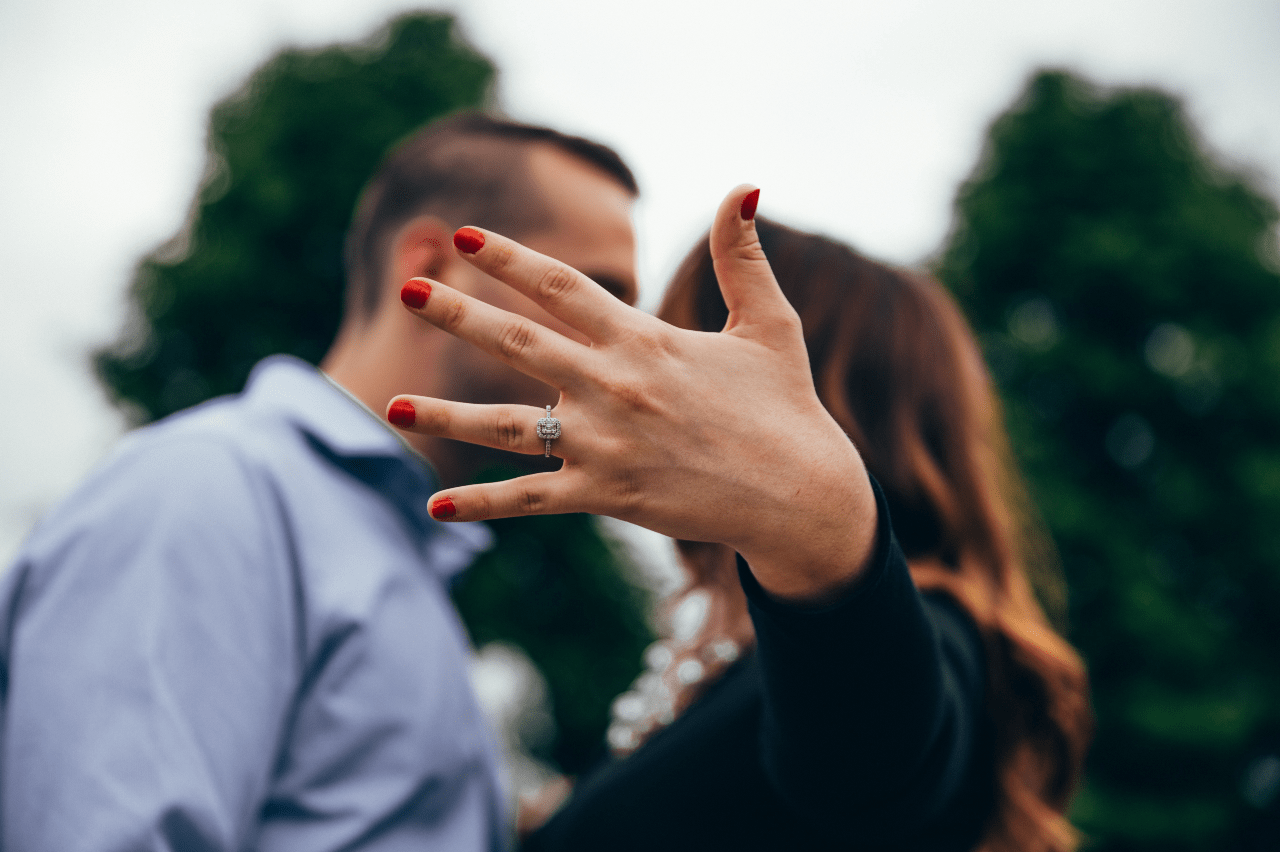 Engagement Ring Buying Tips